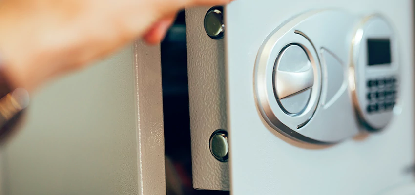 Fingerprint Safe Openers in Orland, CA